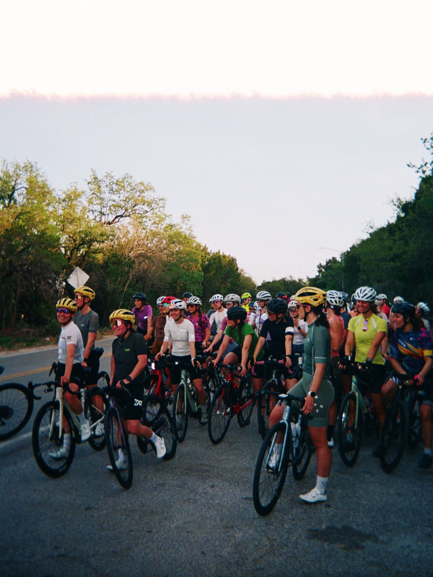 Ciclistas de Babes preparadas para rodar